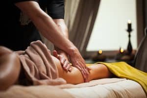  Tailandietiškas anticeliulitinis masažas