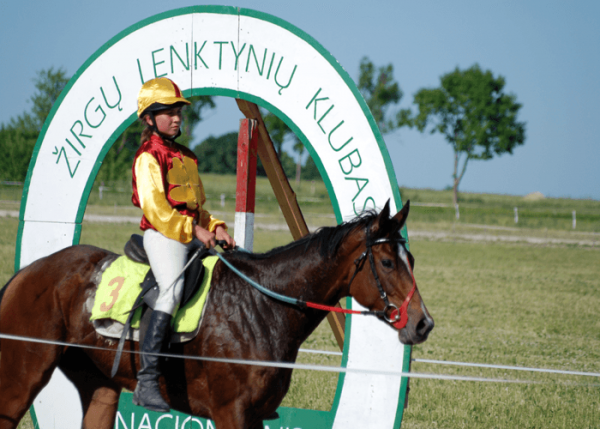Nacionalinis žirgų lenktynių klubas